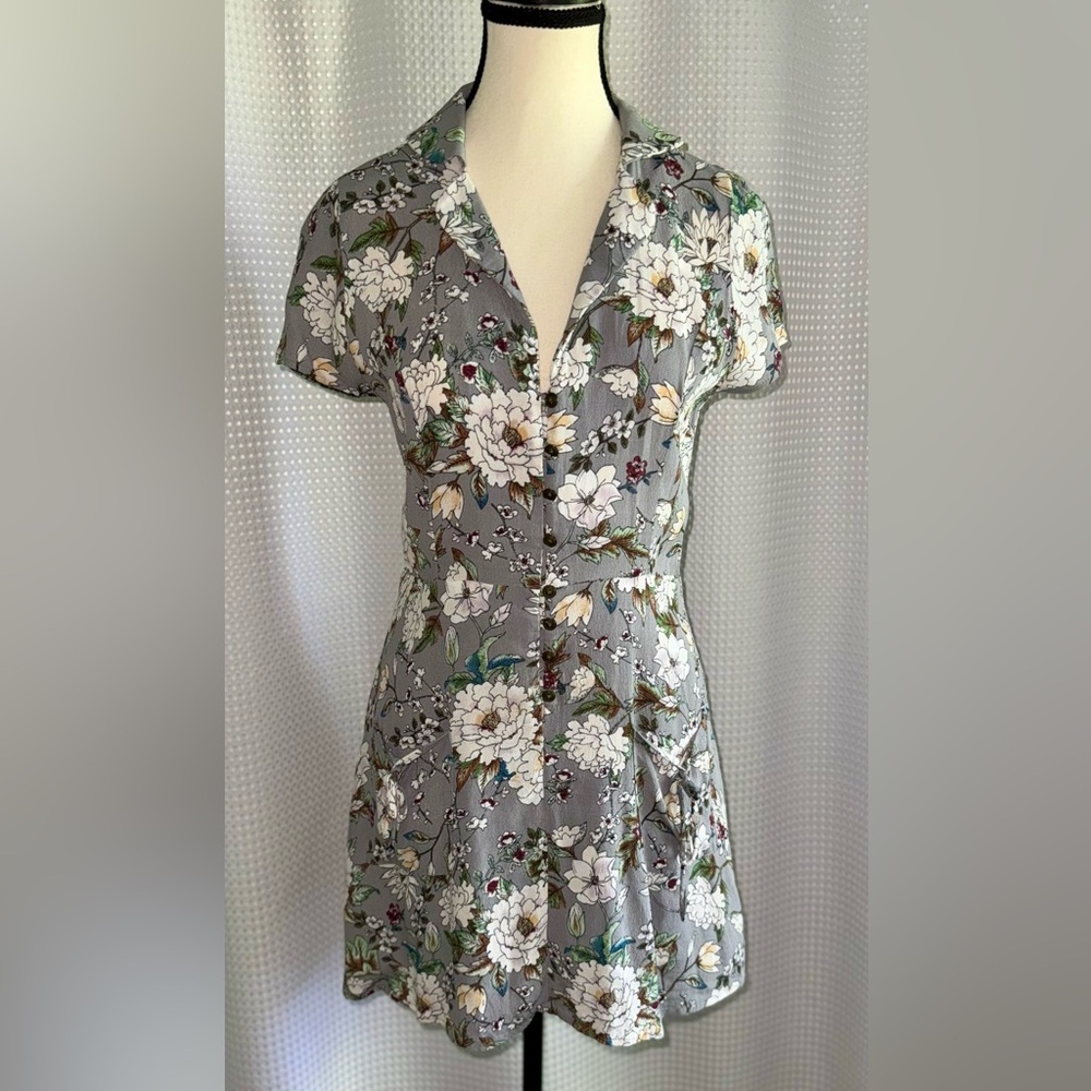 Dress Forum Floral Button Front Mini Dress size Small